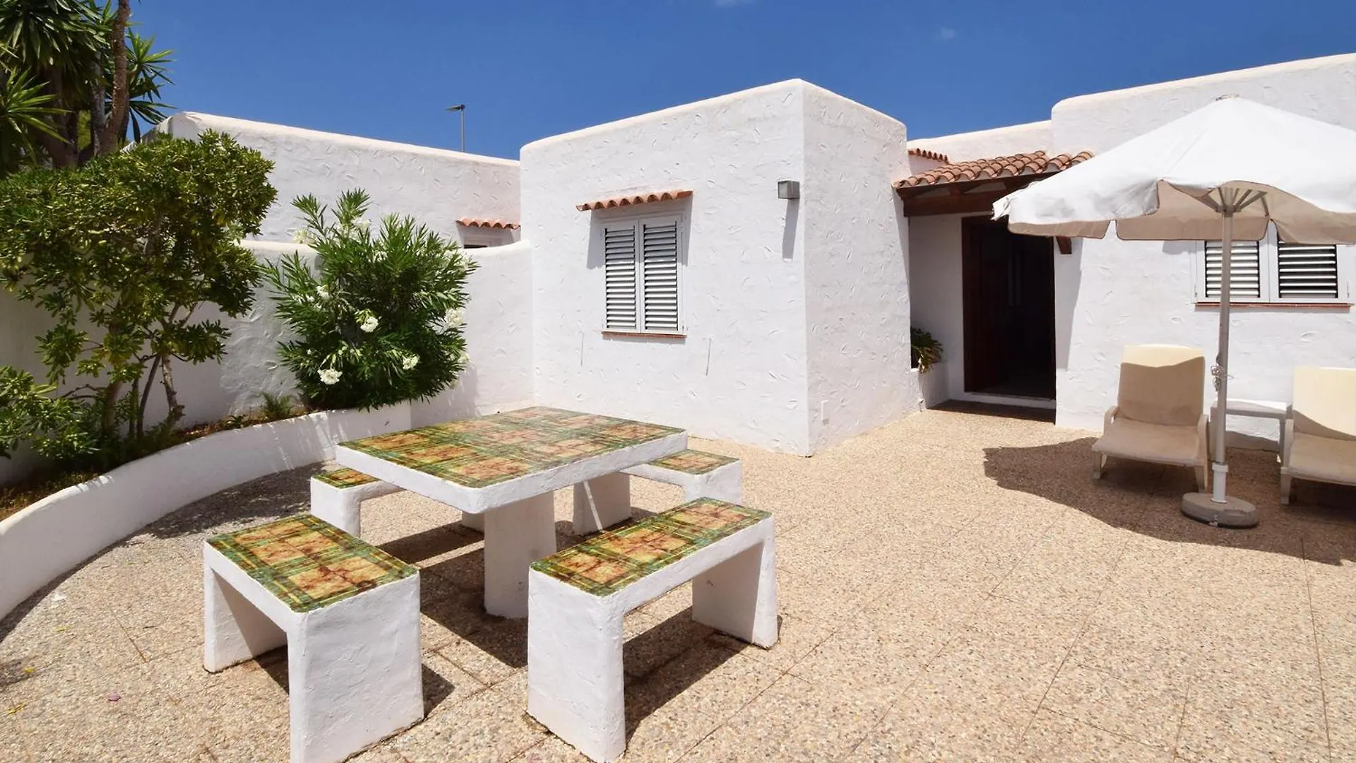 Vila Residencial Bogamari San Antonio  0*, San Antonio (Ibiza)