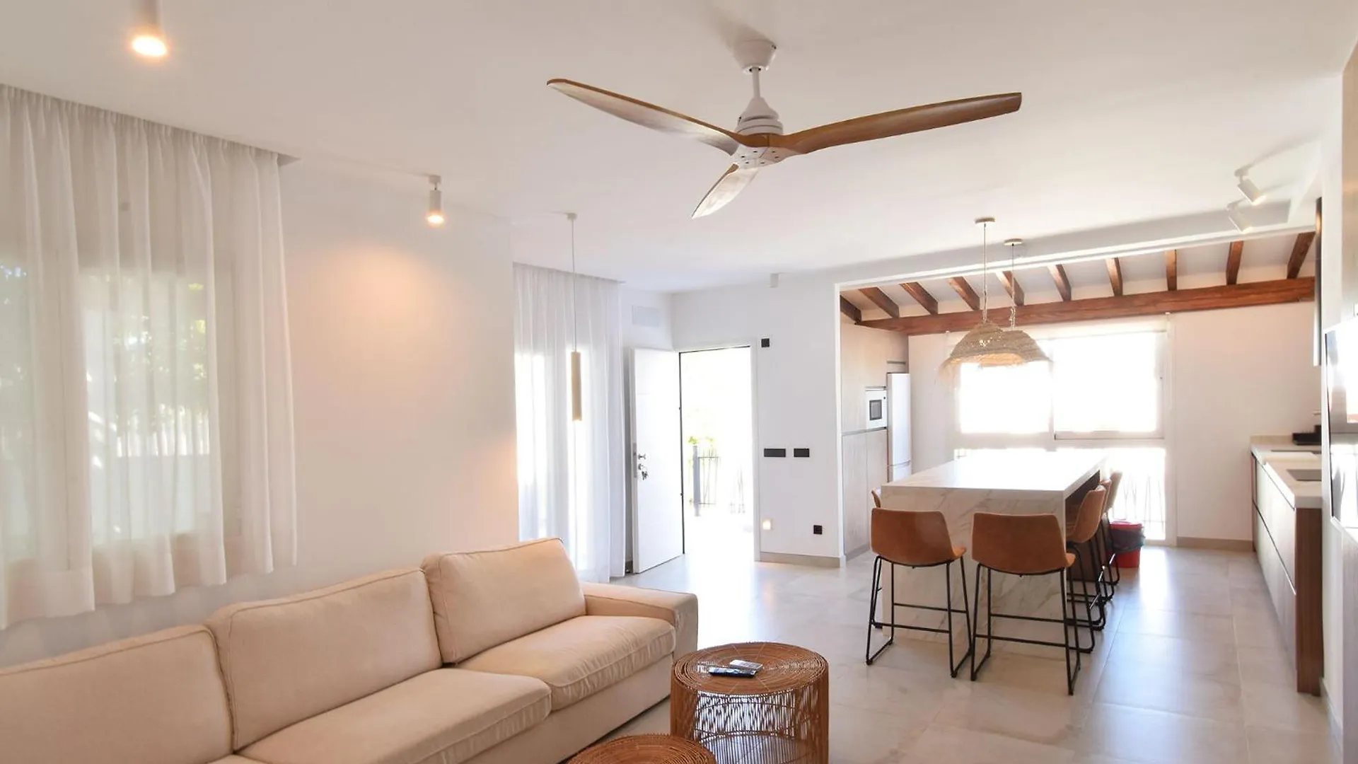 Vila Residencial Bogamari San Antonio  0*, San Antonio (Ibiza)