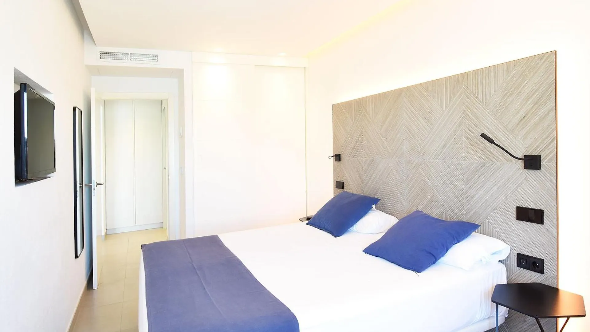 Vila Residencial Bogamari San Antonio  0*, San Antonio (Ibiza)